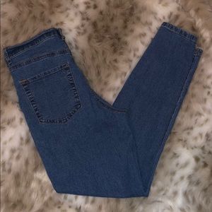 🌟 Forever 21 Cropped Jeans - Size 28, Great Condition, 26” Inseam
